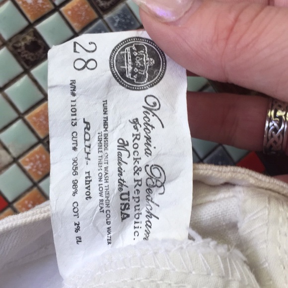 White Long Flare Jeans ⚪️ - Picture 3 of 5